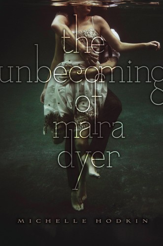 The Unbecoming of Mara Dyer cover